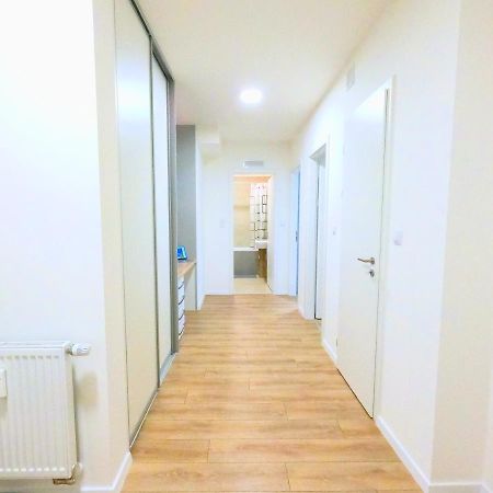 Brand New Apartment By Hockey Stadium Bratislava Luaran gambar