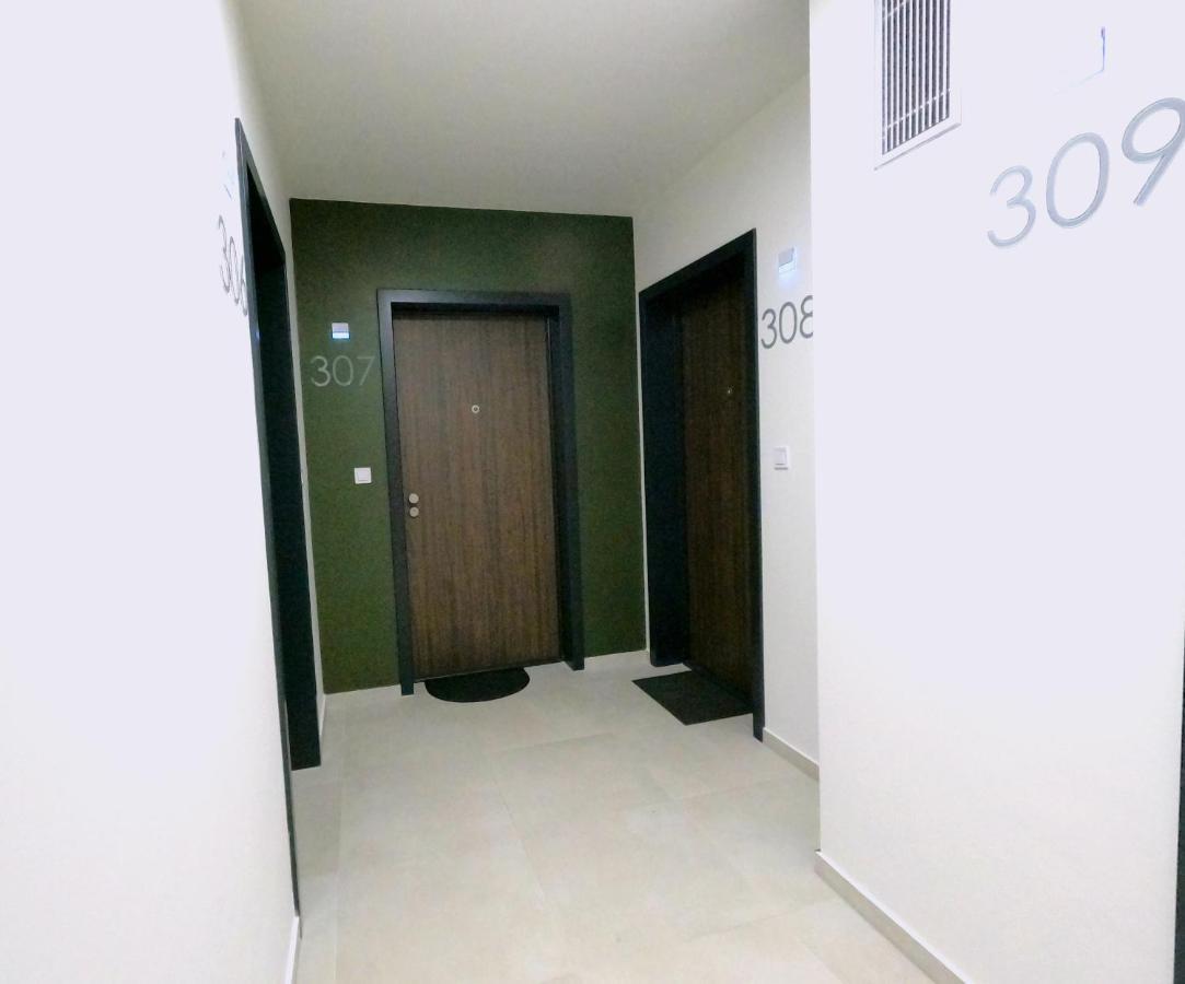 Brand New Apartment By Hockey Stadium Bratislava Luaran gambar